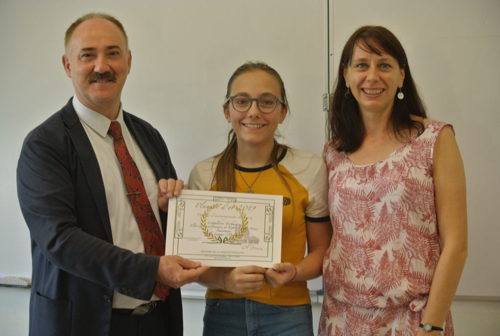 Léopoldine received her encouragement diploma!