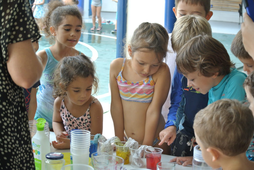 Pupils took part in various playful activities & scientific experiments!