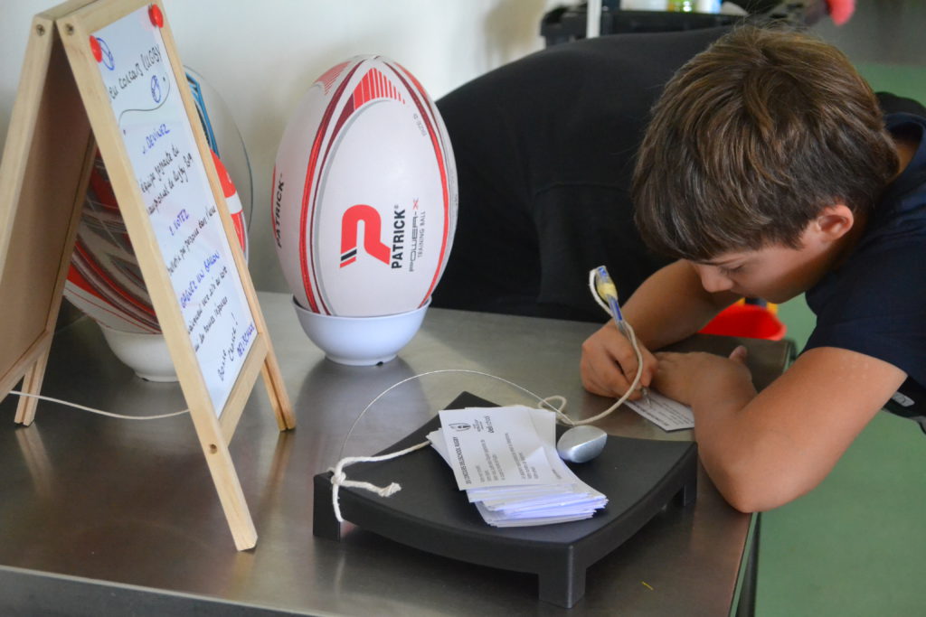 Rugby contest organised at the canteen!