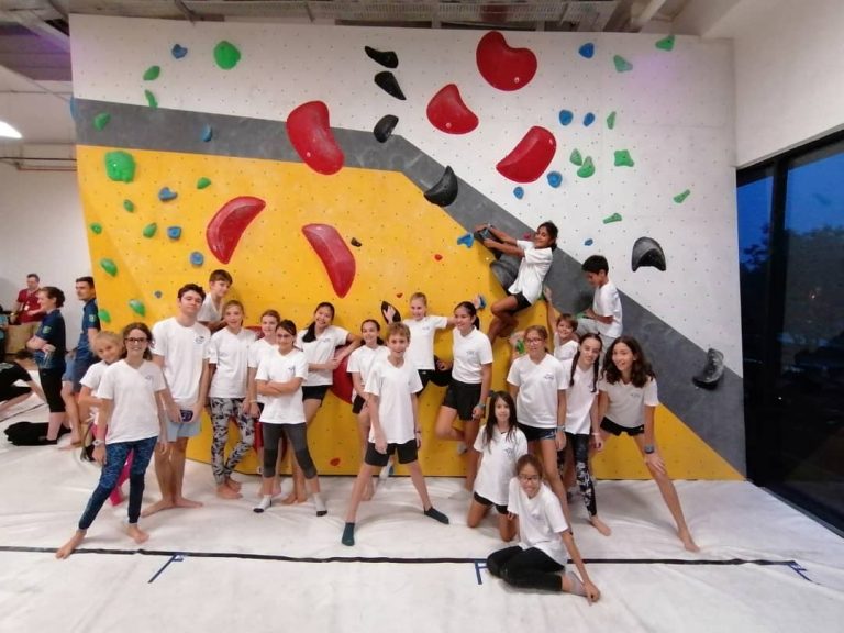 LFKL at the International school indoor climbing contest!