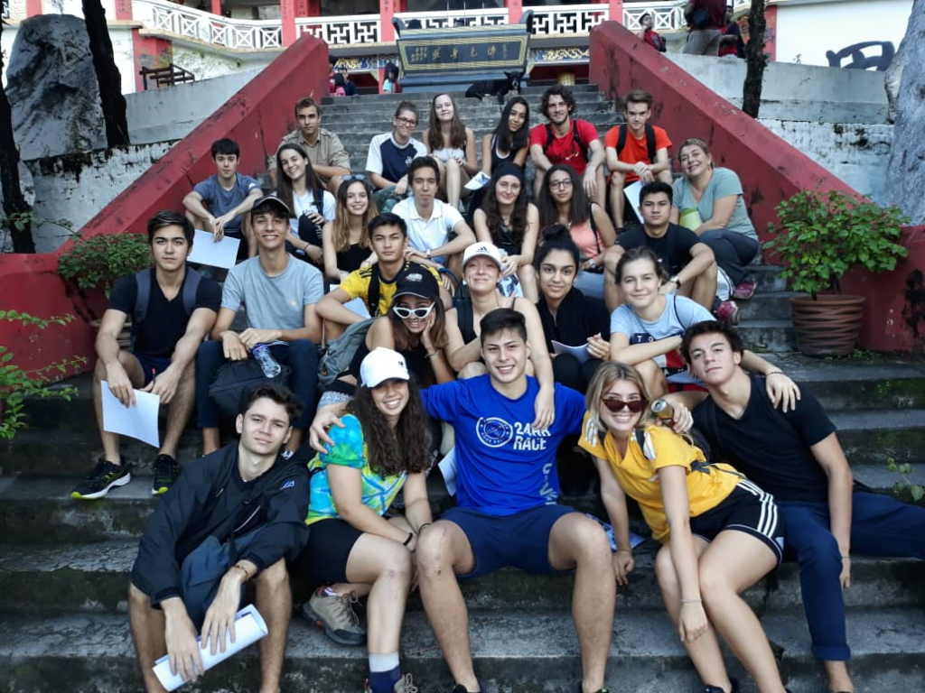 13th graders went to Ipoh to study the area’s geology.